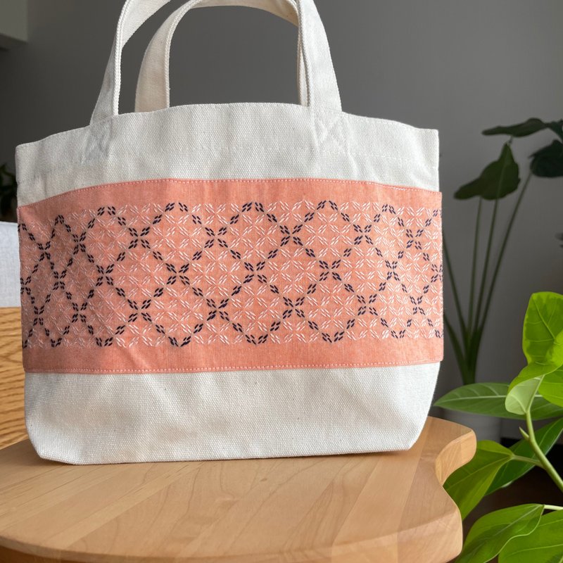 刺し子托特包 S 方格橘色 宽底 帆布托特 小包 刺绣 礼物 生日 格纹 日本 - 手提包/手提袋 - 棉．麻 橘色