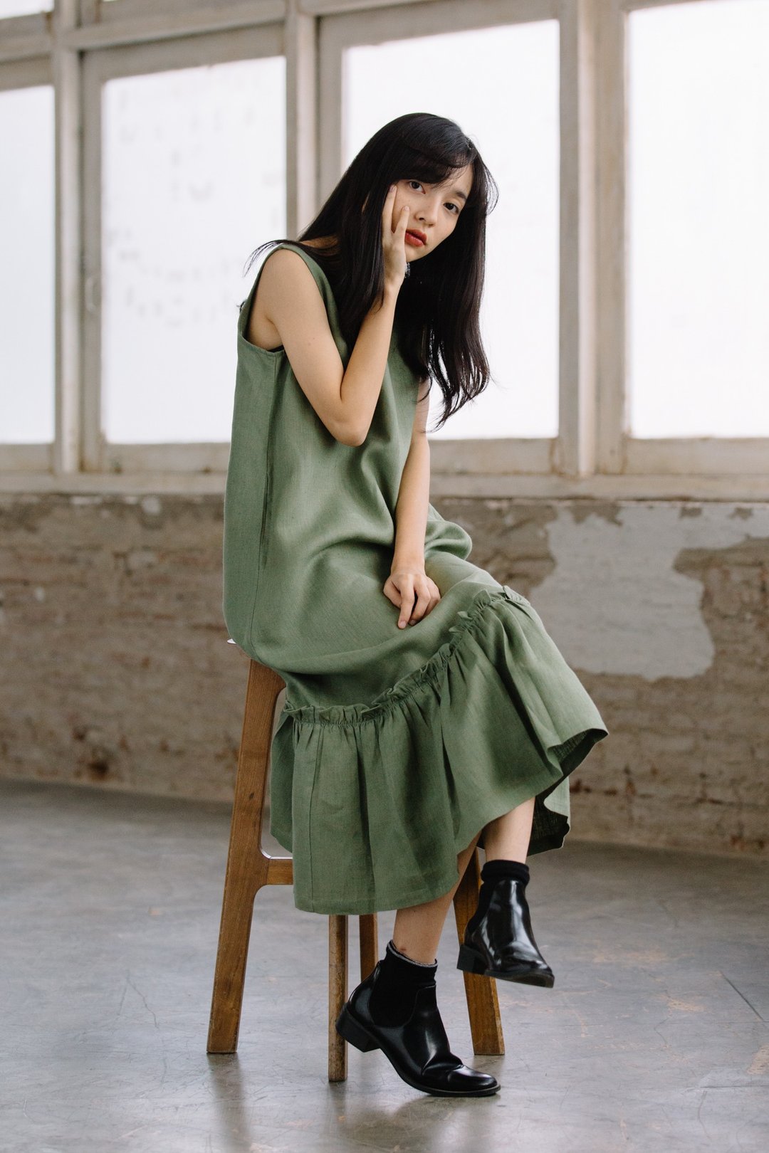 Sleeveless dress with poplin frills in Matcha - 洋装/连衣裙 - 棉 绿色