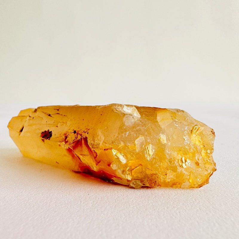 黄金喜马拉雅山水晶8 原矿矿标 风水磁场 高能量水晶柱 黄皮水晶 - 摆饰 - 其他材质 黄色