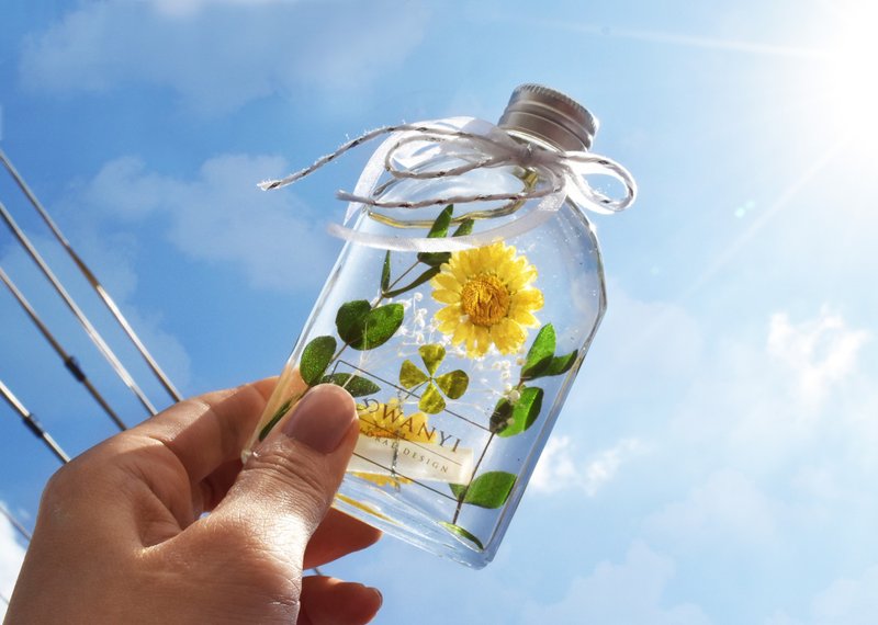 向日葵浮游花小夜灯/可刻字/毕业礼物/干燥花/永生花/生日圣诞树 - 干燥花/捧花 - 植物．花 