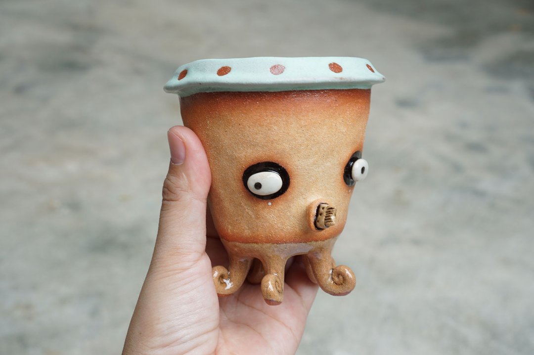 squid plant pot , octopus , handmade ceramic. cactus - 花瓶/陶器 - 陶 蓝色