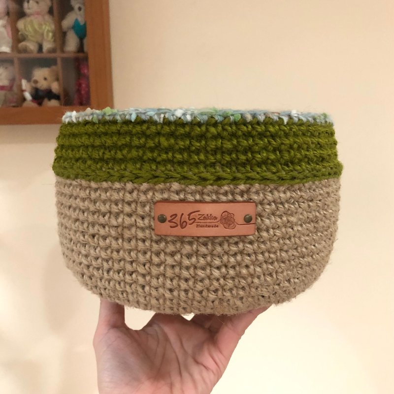 鈎织工艺。亚麻风双色编织篮18x12cm - 收纳用品 - 棉．麻 卡其色