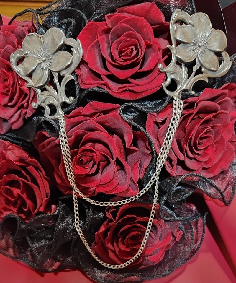 双花链条胸针-荷兰古董店购入【毕业礼物】圣诞礼盒 - 胸针 - 贵金属 银色