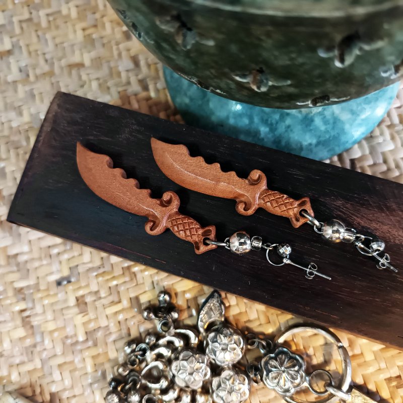 *扩香糸列*桃木剑木刻925纯银镀白金耳针耳环 自选香味 连礼盒 - 耳环/耳夹 - 木头 咖啡色