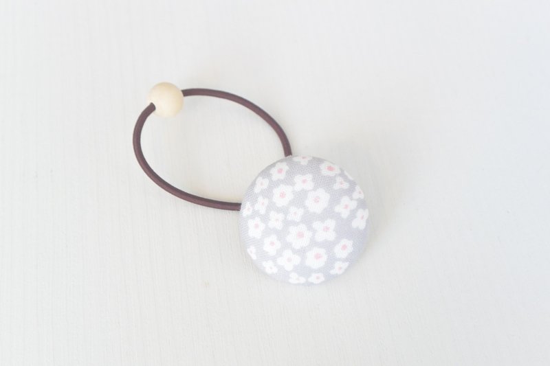 手感布包扣发束 - 灰白花 - 发饰 - 棉．麻 灰色