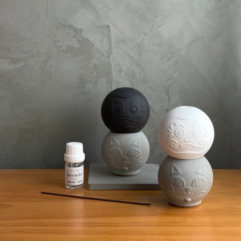 水泥招财猫线香座 ╳ 达摩缘起塔扩香座 (白灰 / 炭灰) - 香薰/精油/线香 - 水泥 白色