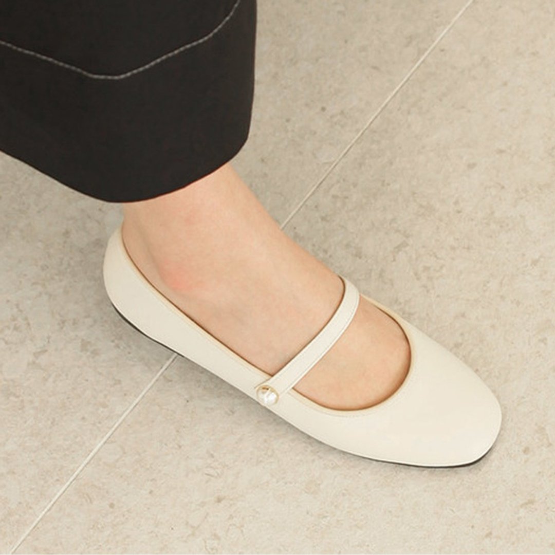 PRE-ORDER SPUR 珍珠瑪莉珍平底鞋 RS7013 IVORY - 芭蕾鞋/娃娃鞋 - 其他材质 