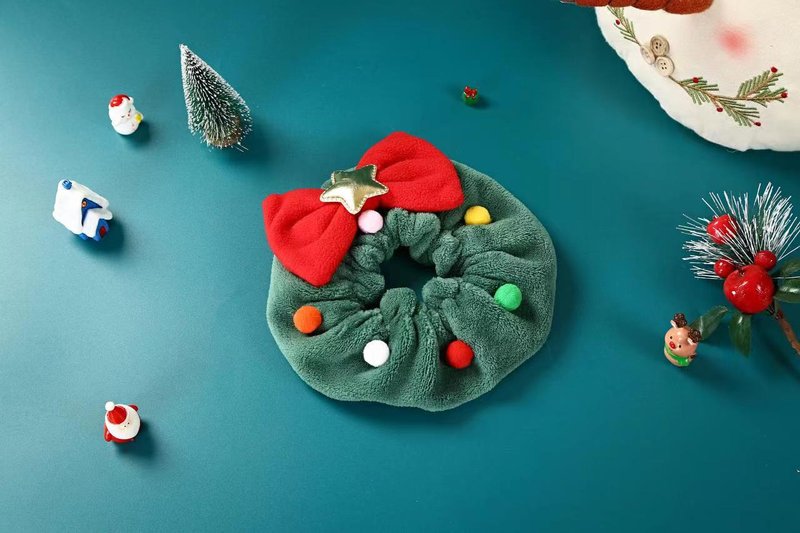 手工圣诞猫围兜 狗狗圣诞围脖礼物 - 项圈/牵绳 - 羽绒 绿色