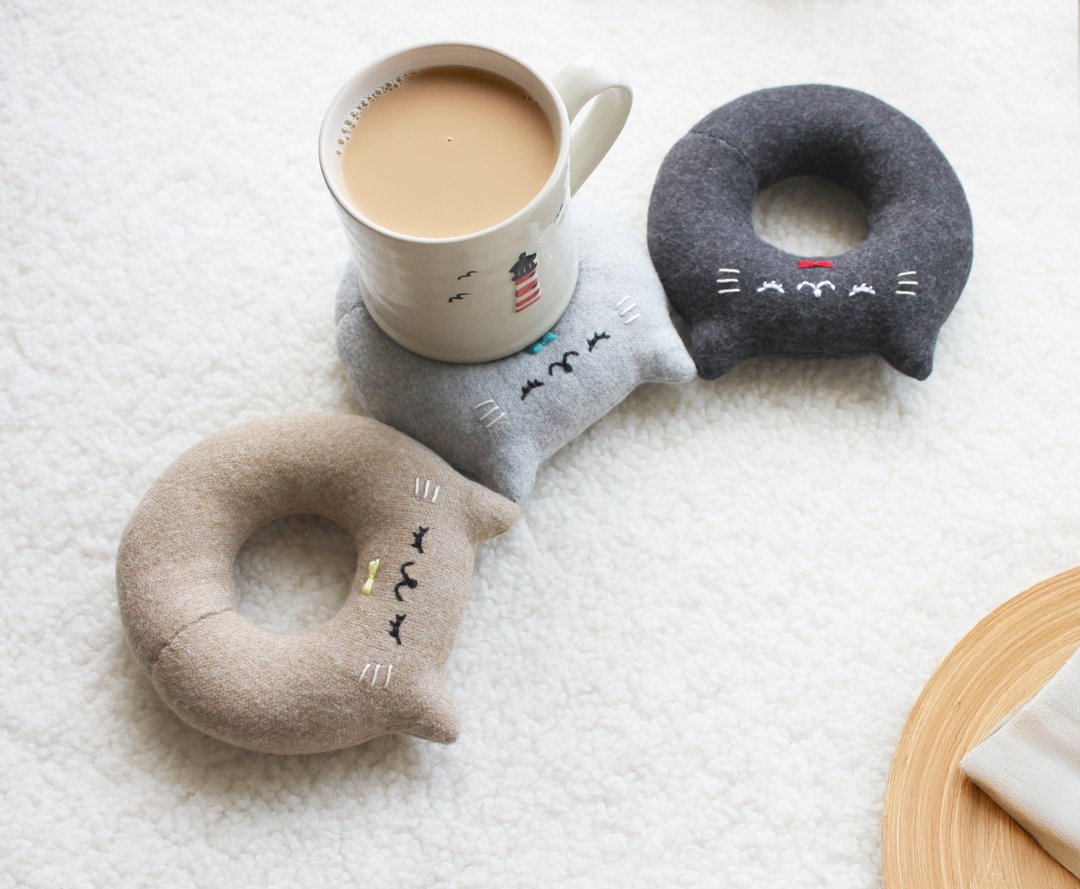 猫咪甜甜圈杯垫 - 杯垫 - 棉 灰色