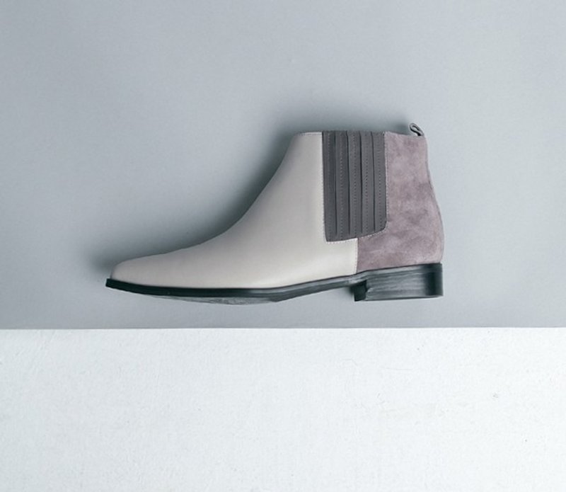 极简绷带双拼皮质 低跟真皮踝靴 灰棕 - 女款短靴 - 真皮 灰色