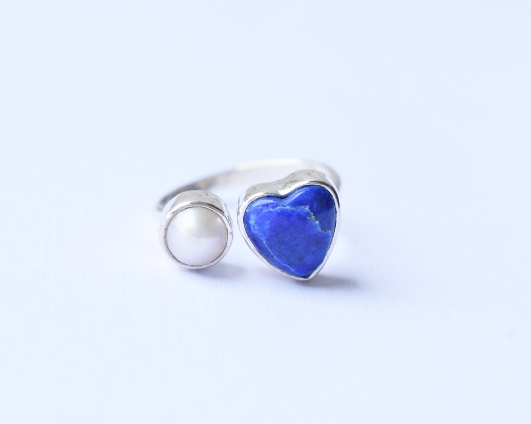 Heart lapis lazuli and freshwater pearl Silver ring - 戒指 - 纯银 蓝色
