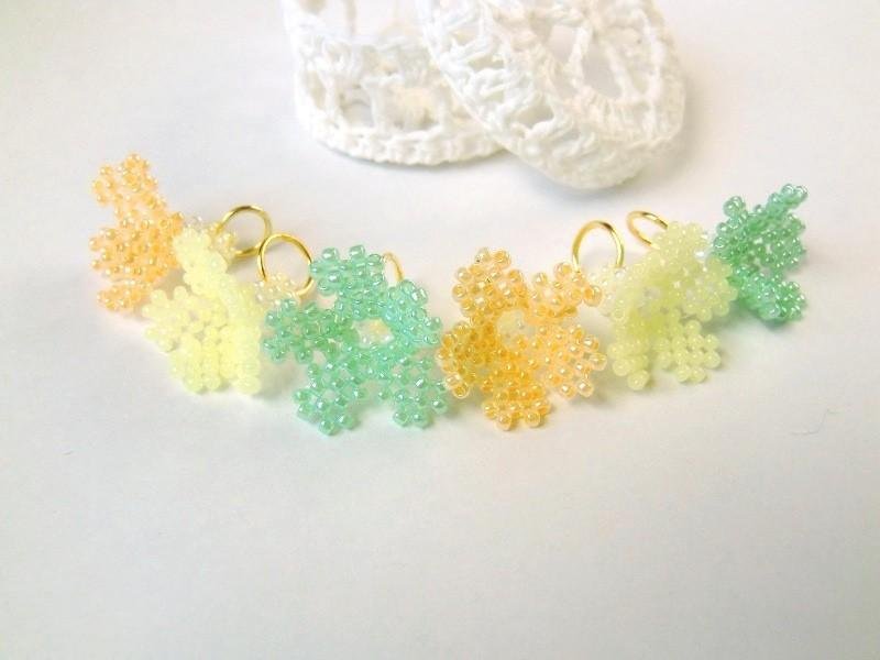 妖精的帽子 樱草花立体串珠吊饰 3色套组B 栀子菜花薄浅葱 - 项链 - 玻璃 黄色