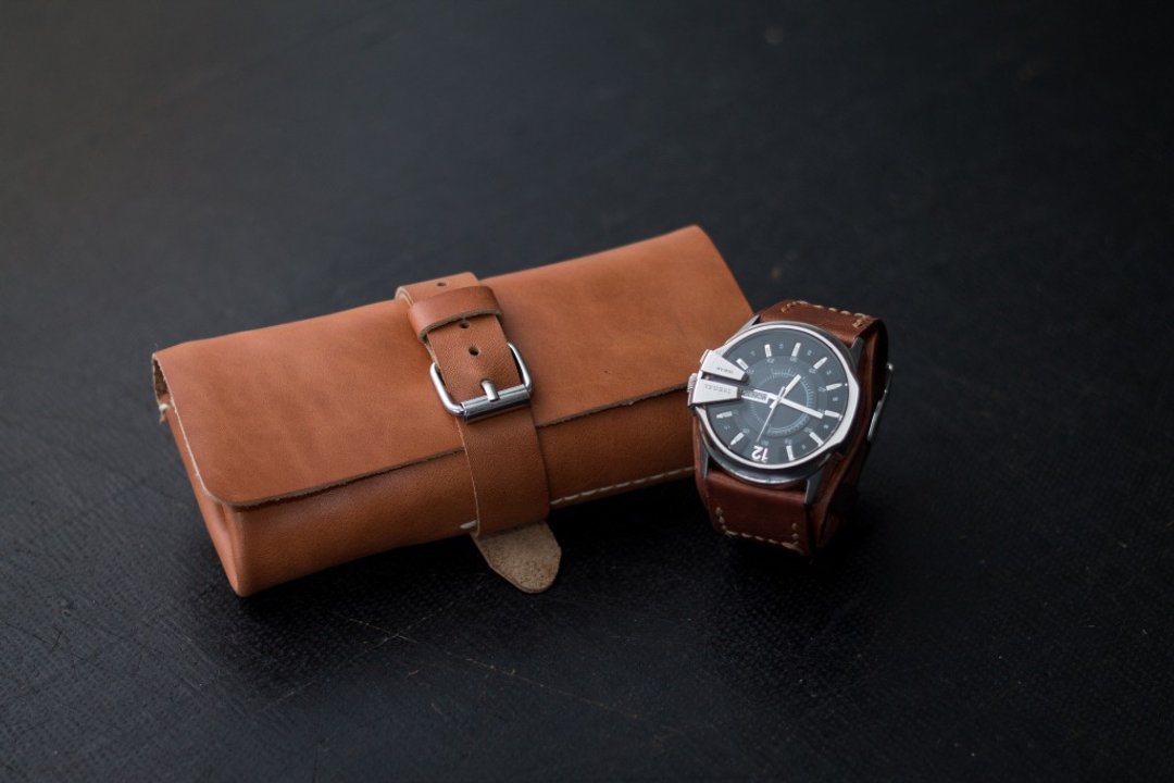 Leather Watch Roll for 2-5 watches, Leather watch pouch, watch case, watch box - 收纳用品 - 真皮 黑色