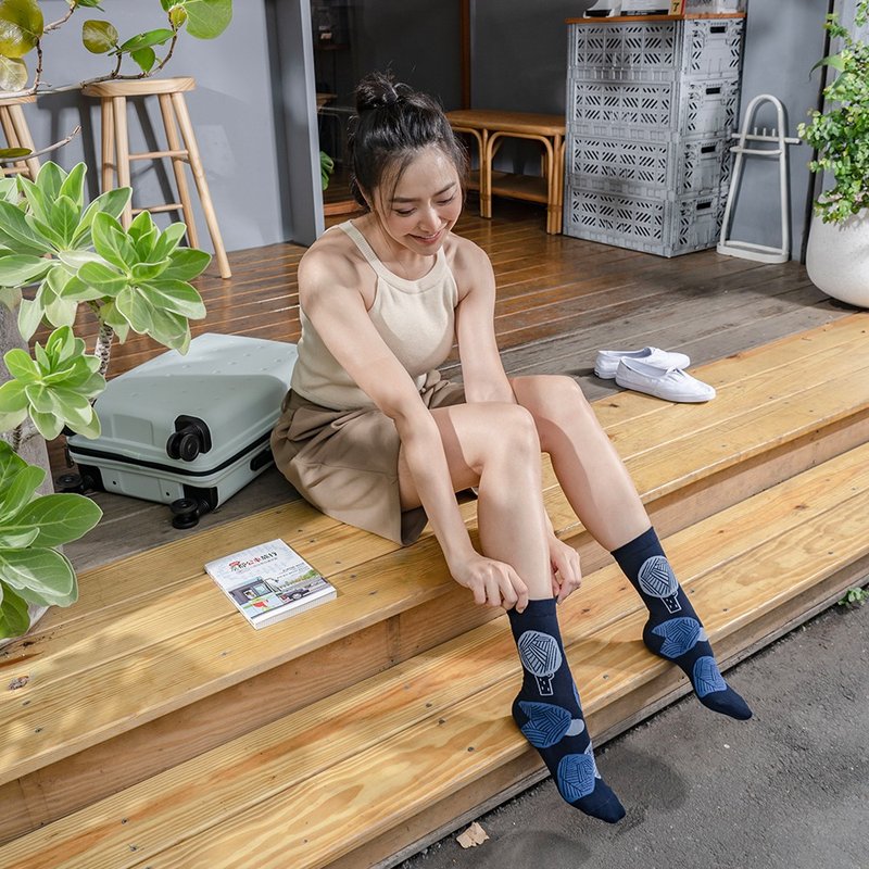 【森林日散策】日久情森 蓝星-中筒-M-除臭 - 袜子 - 棉．麻 