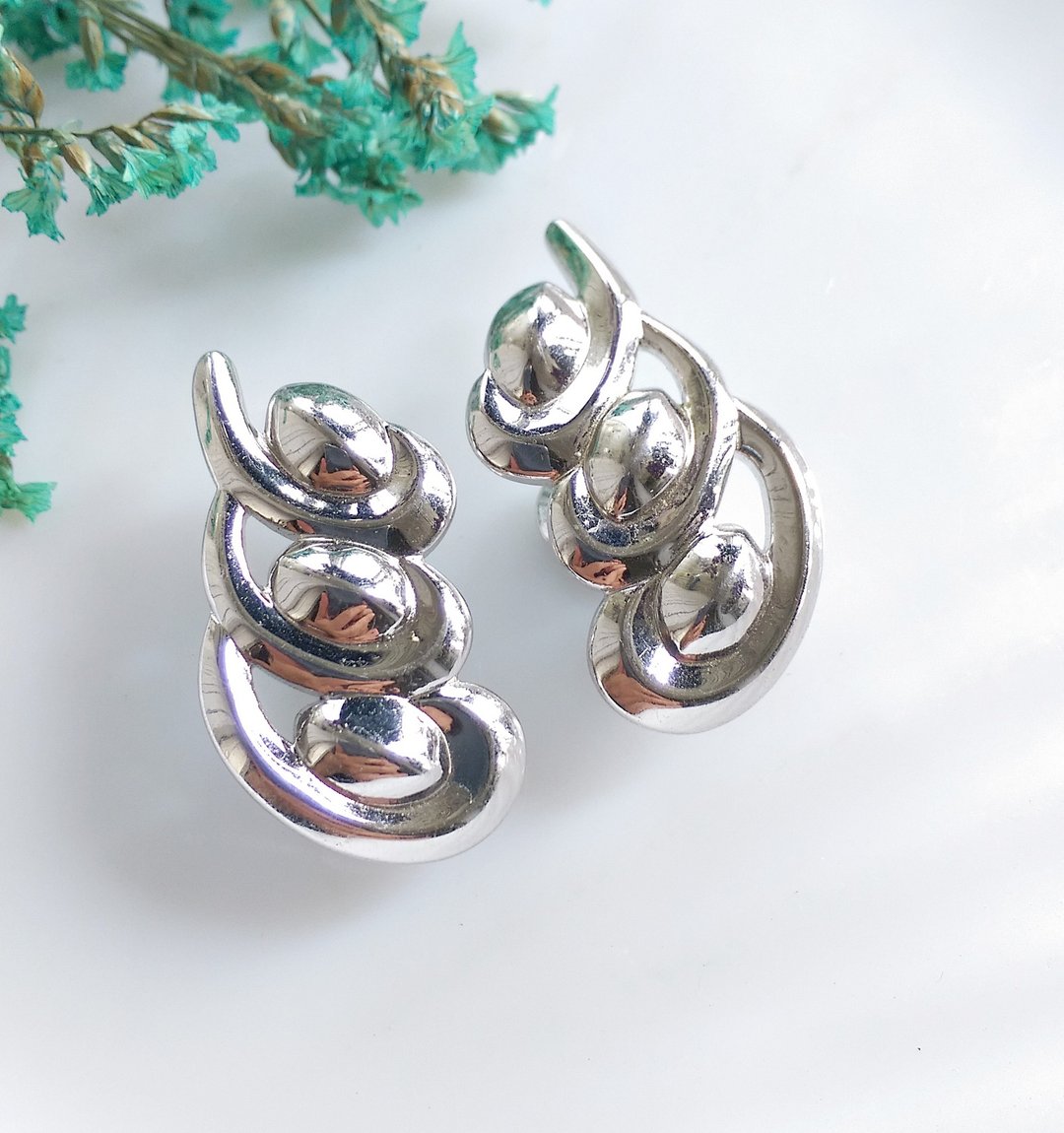 Vintage Jewelry 西洋古董饰品 MONET 银色调 对称 夹式耳环 - 耳环/耳夹 - 其他金属 金色