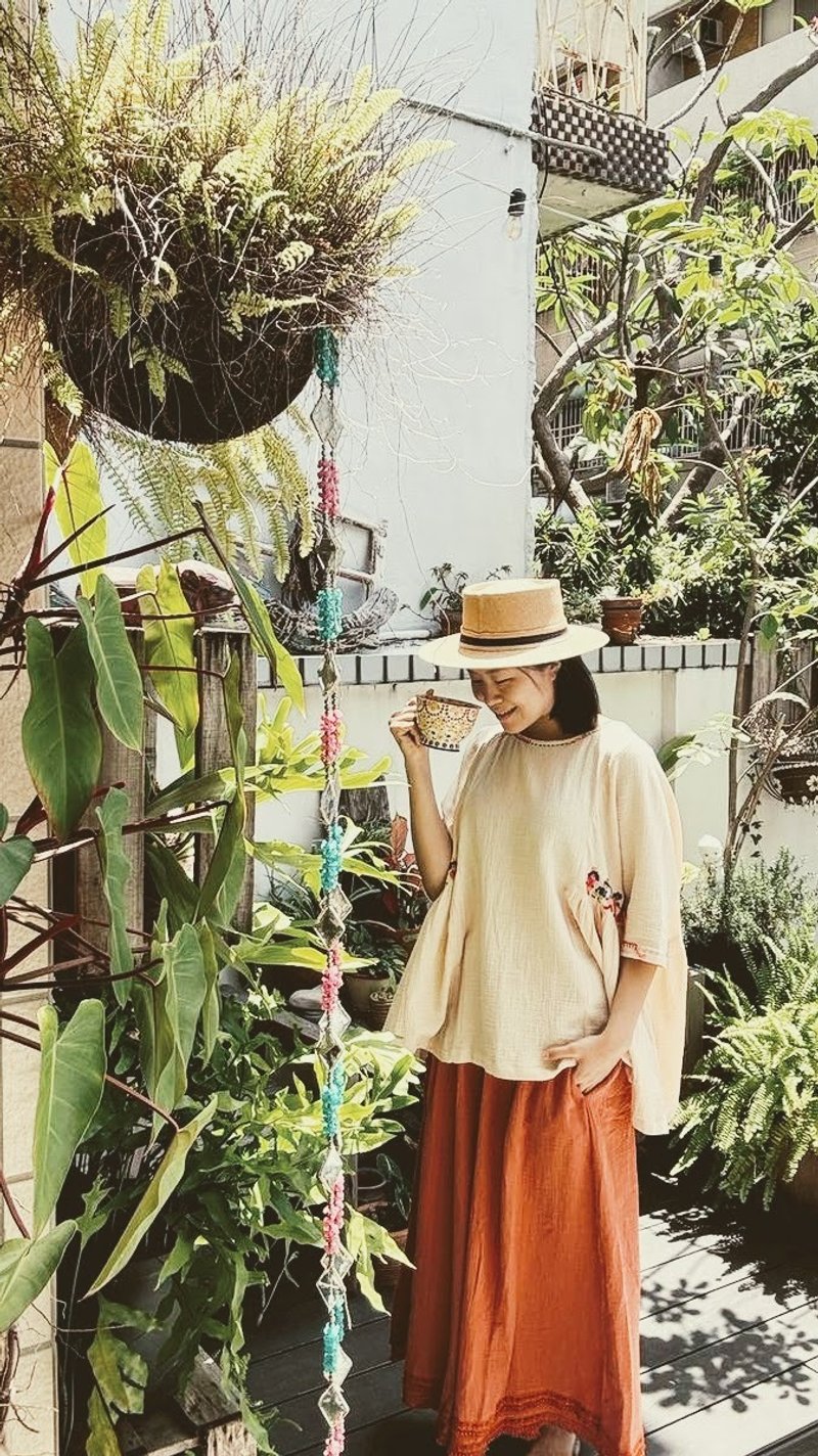 手绣娃娃衫 / BOHO 年度特卖 - 女装上衣 - 棉．麻 