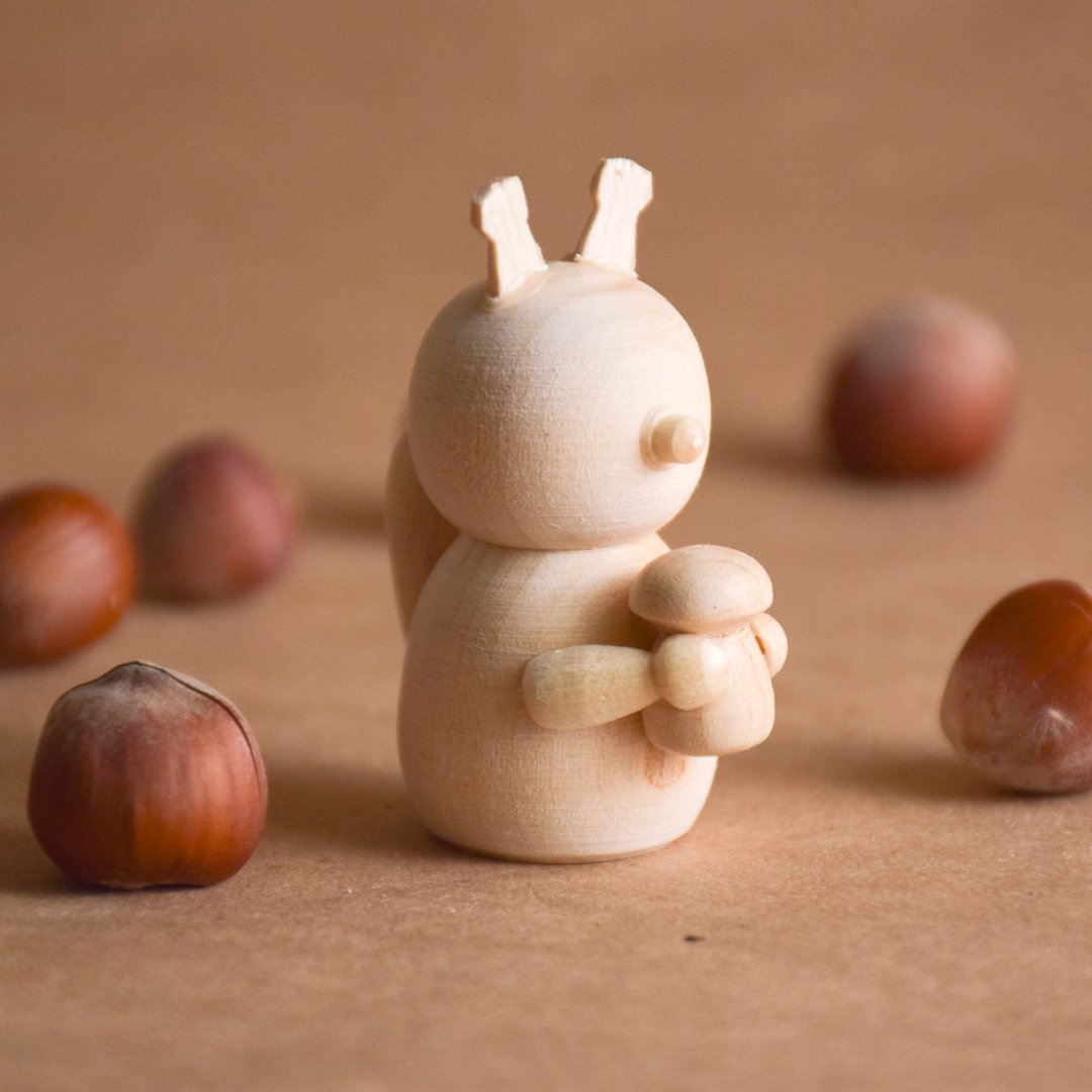 Wooden Animal Handmade Toy Squirrel - 玩具/玩偶 - 木头 卡其色