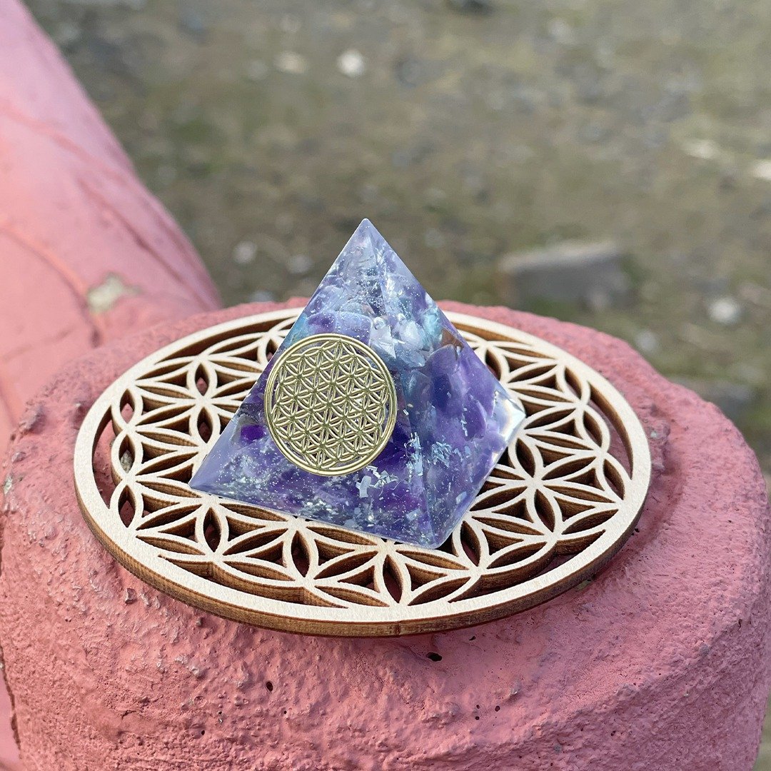 【萤石+紫水晶】奥根能量塔Orgonite (6cm/5cm/4cm) - 摆饰 - 水晶 