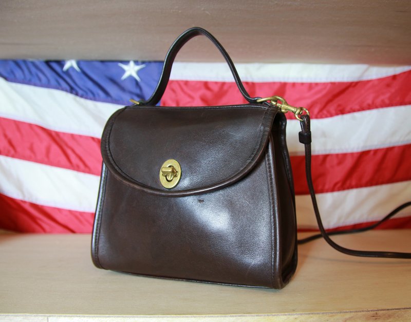 Back to Green:: Coach 小巧斜背  vintage Bag (B-01) - 侧背包/斜挎包 - 真皮 