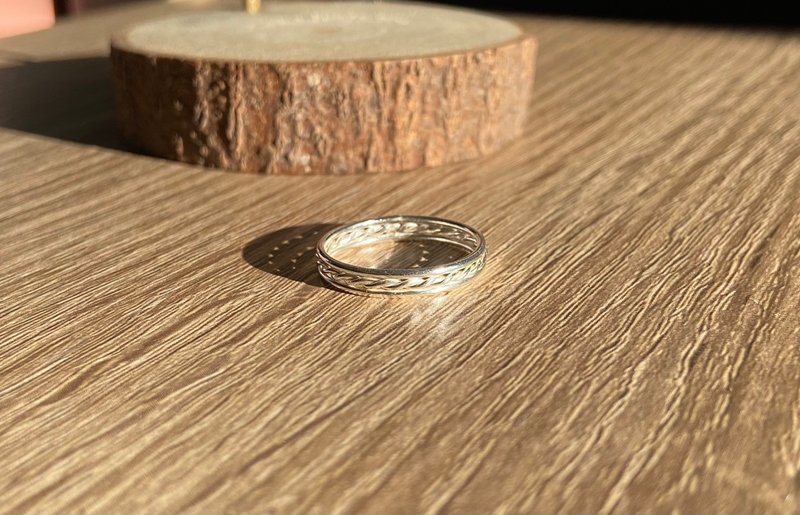 纯银双股麻花夹心戒指 - 戒指 - 其他金属 银色