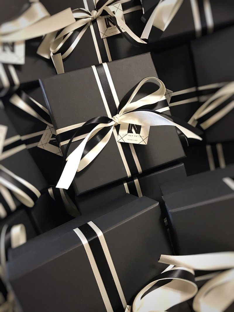 LNN Christmas Gift Set Promotion - 帽子 - 聚酯纤维 多色