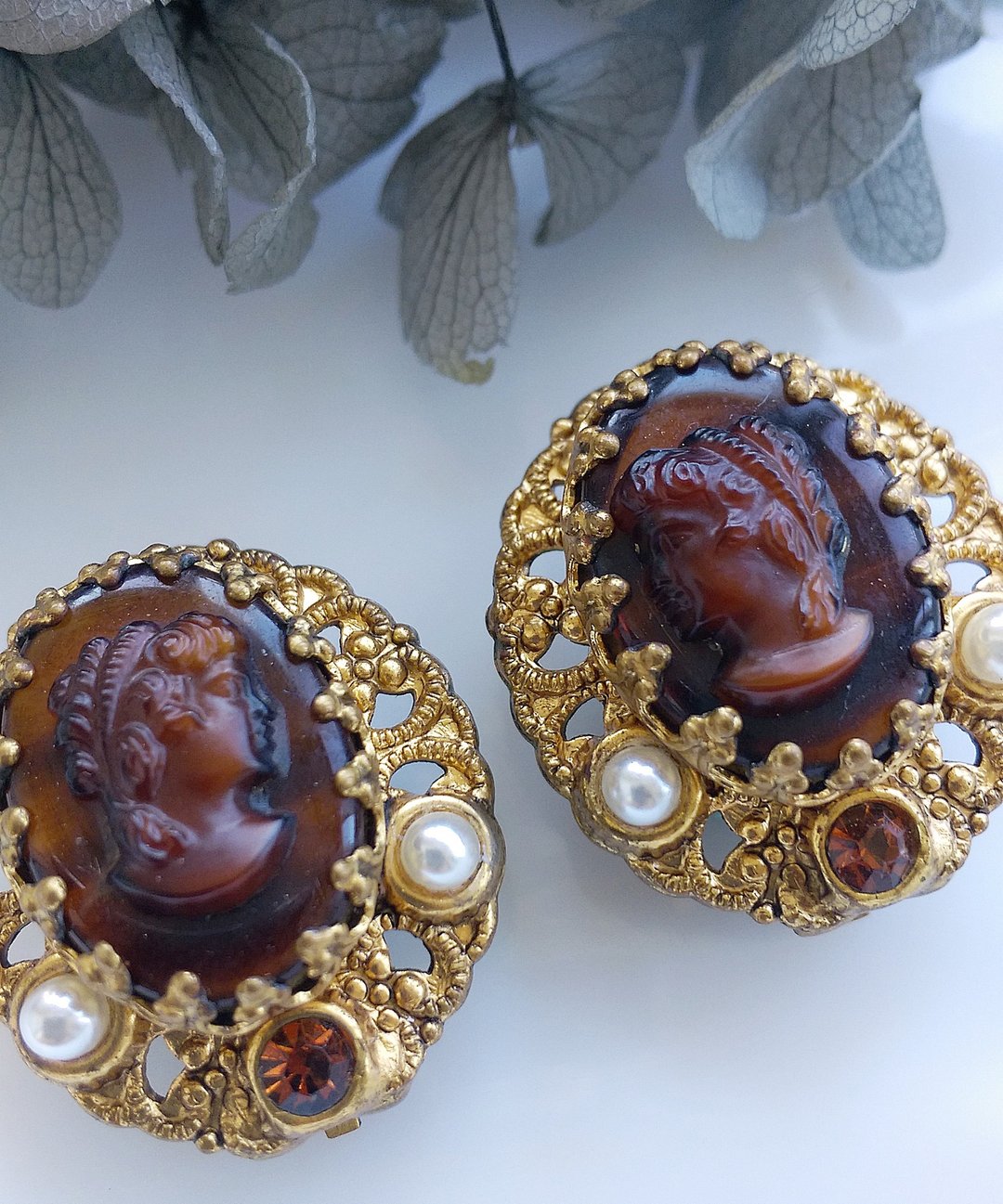 Vintage Jewelry 西洋古董饰品 西德制 优雅 CAMEO 典雅 夹式耳环 - 耳环/耳夹 - 其他金属 金色