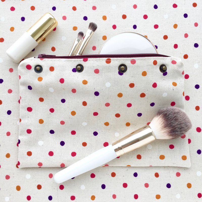 拉链收纳包 杂物包 化妆包 - 化妆包/杂物包 - 棉．麻 白色