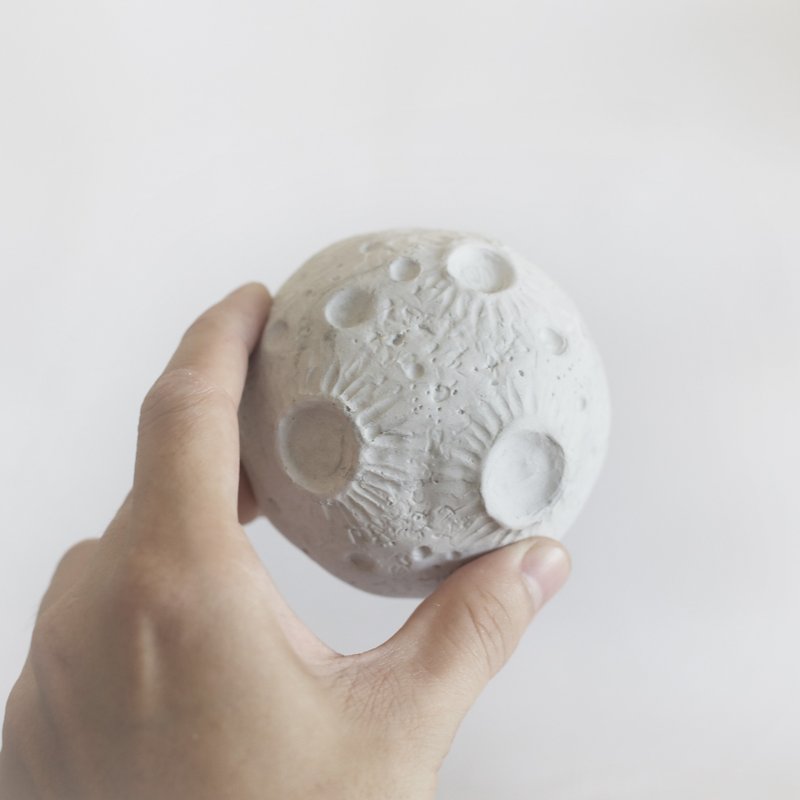 Half Moont AromaStone - 半个月亮 圭藻土扩香石 - 香薰/精油/线香 - 水泥 灰色