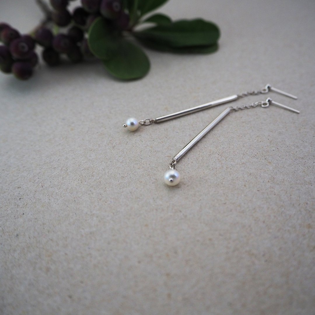 rain pearl earring_细雨珍珠耳环 925银 限量 设计师 手作 订制 - 耳环/耳夹 - 银 白色