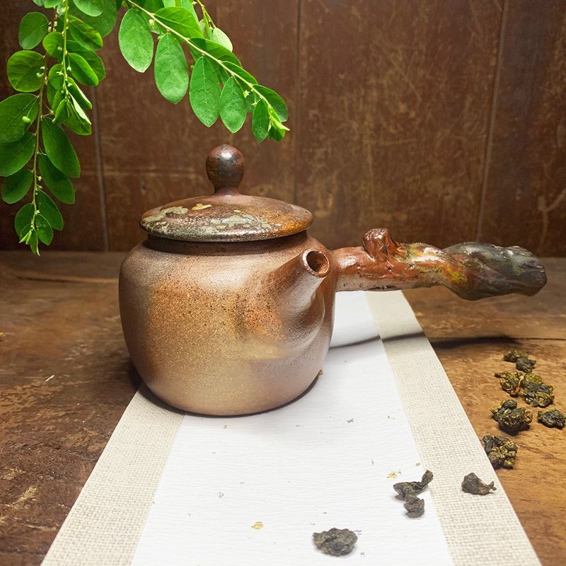 仿木侧把壶 新彩烧 柴烧陶艺 手作作品 | 礼物 收藏 陈威恩作品 - 茶具/茶杯 - 陶 咖啡色