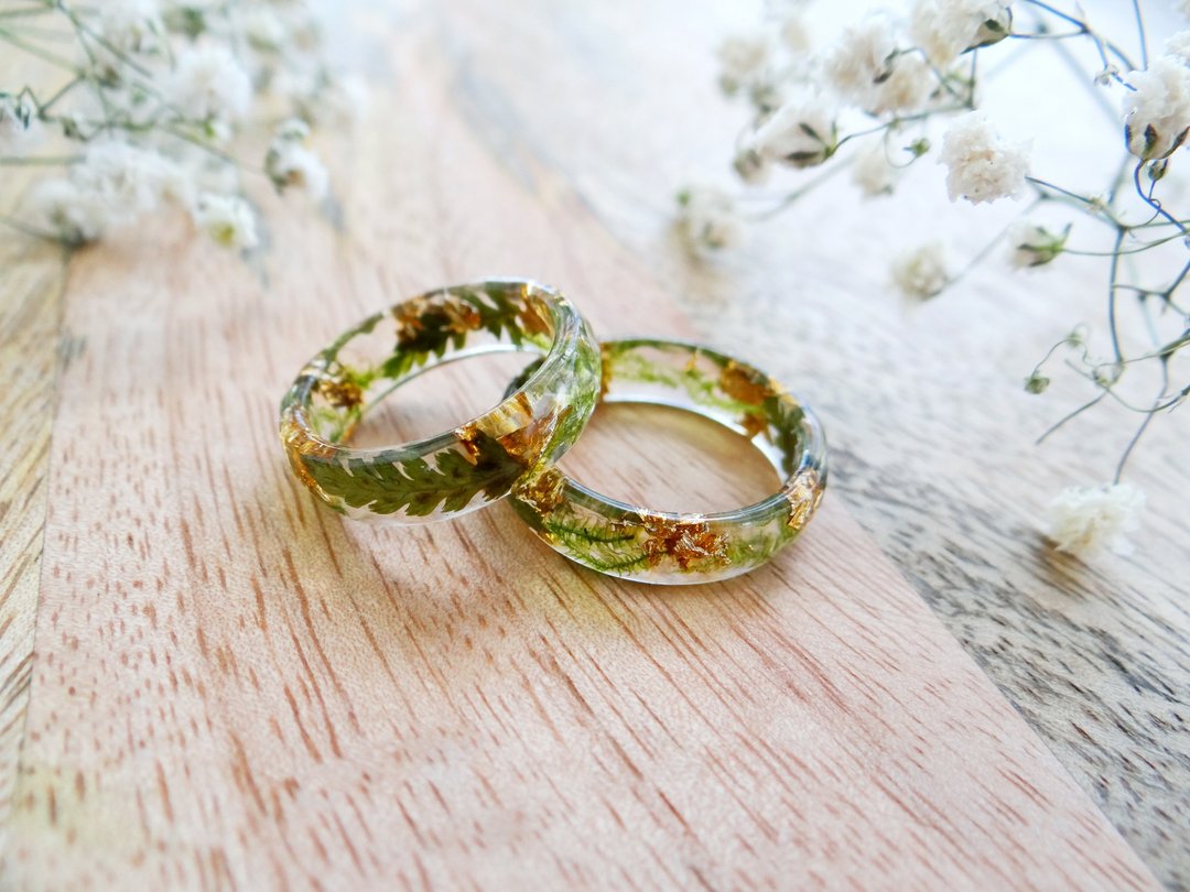 蕨叶戒指 苔藓树脂 刻面戒指 环保婚戒 宣言戒指 叠戴戒指 - 戒指 - 植物．花 绿色
