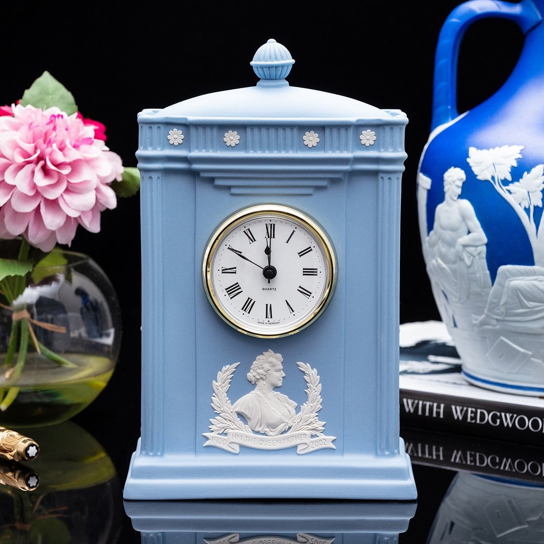 英国制Wedgwood碧玉浮雕女王2002陶瓷时钟座钟 卧室书房客厅摆饰 - 时钟/闹钟 - 瓷 