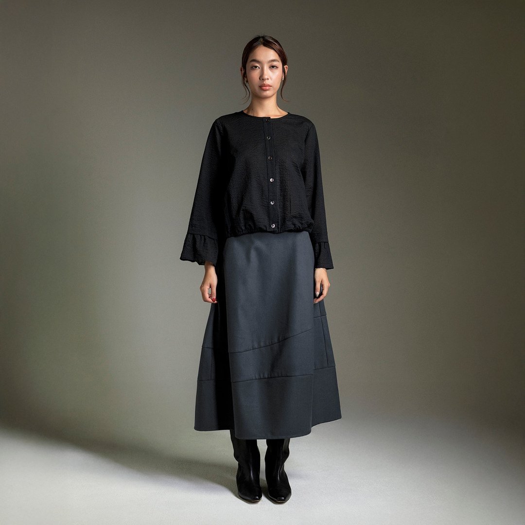 圆领宽袖抽皱上衣 - 女装上衣 - 棉．麻 黑色