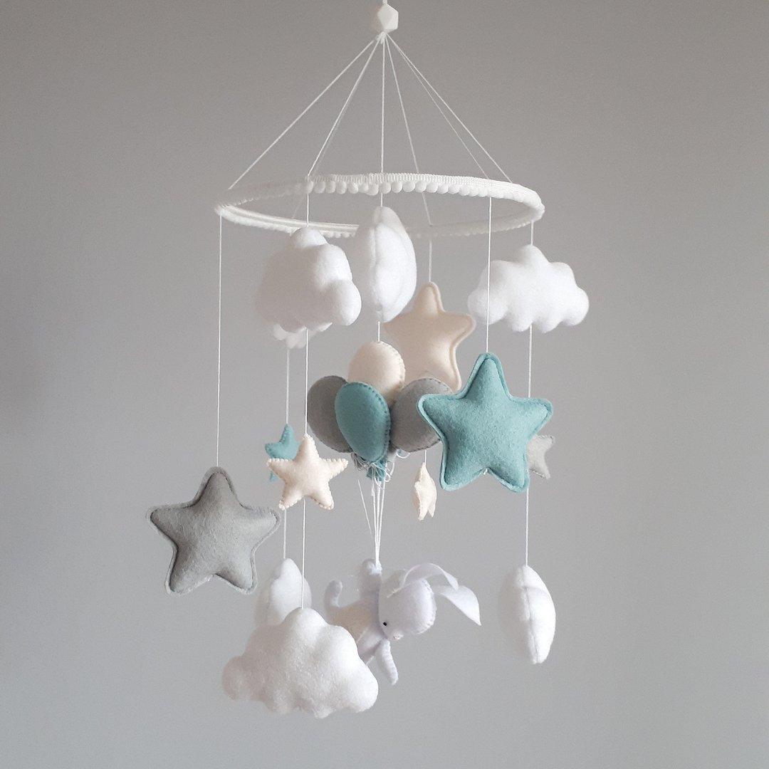 Rabbit felt mobile, Gray nursery mobile, Hare balloons baby mobile, Felt decor - 玩具/玩偶 - 其他材质 灰色