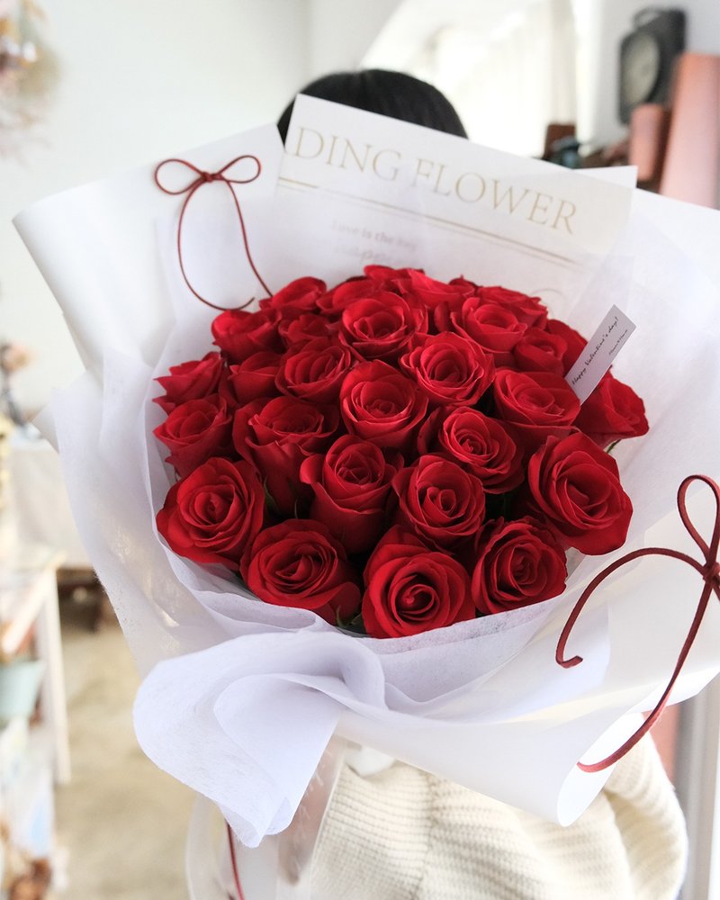 鲜花│30 朵甜蜜宠爱 红玫瑰花束│生日 告白 求婚 祝福 情人节 - 干燥花/捧花 - 植物．花 红色