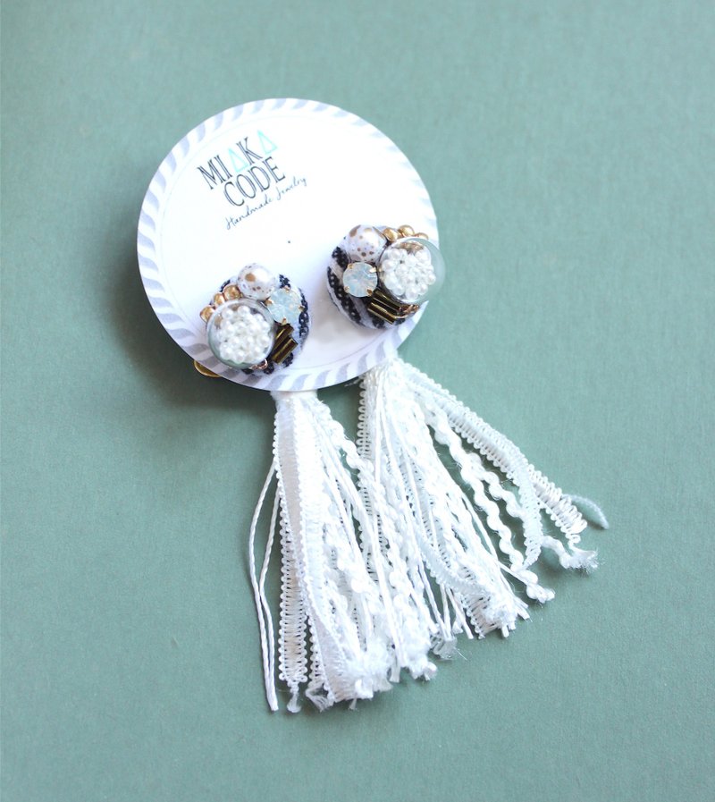 蓝白条纹布 透明玻璃球 珍珠 流苏 日本进口高质耳针/耳夹 - 耳环/耳夹 - 玻璃 