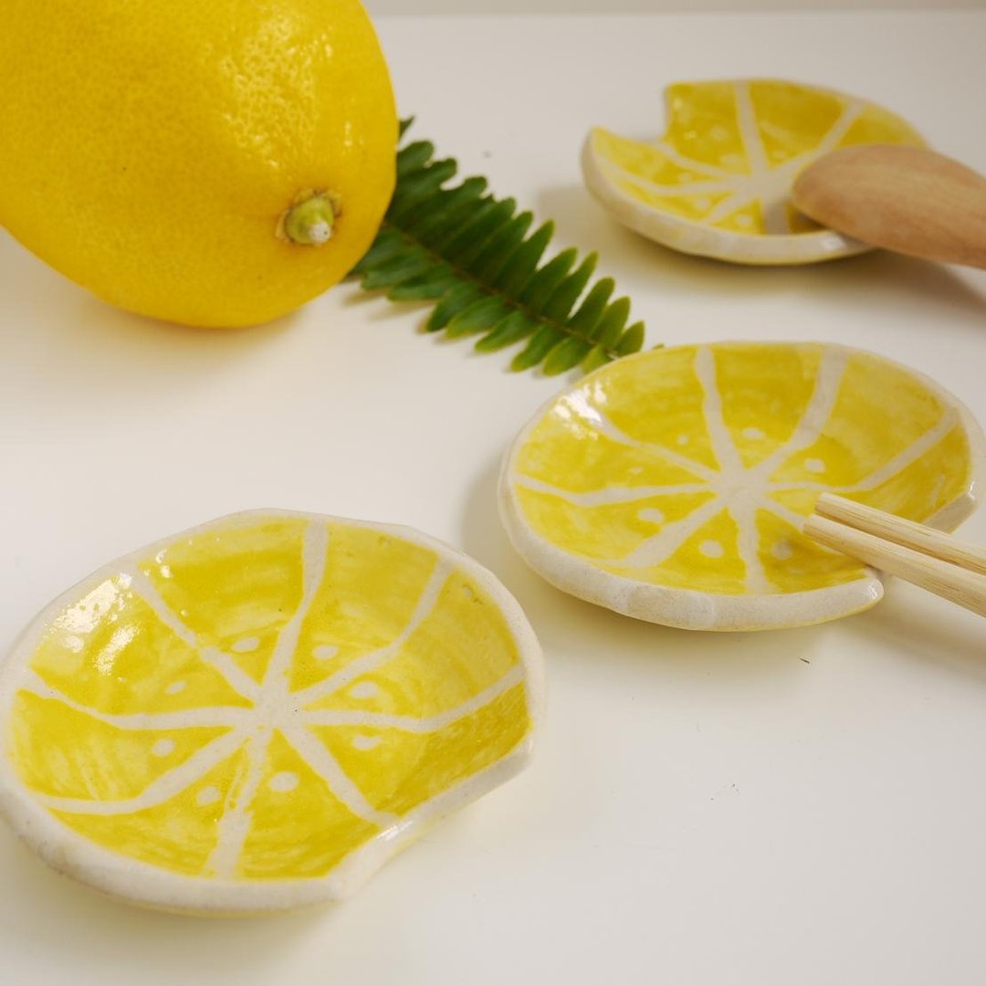 A chopstick rest where you can put chopsticks and a spoon together [lemon] / cutlery rest of fruits [lemon] - 筷子/筷架 - 陶 黄色