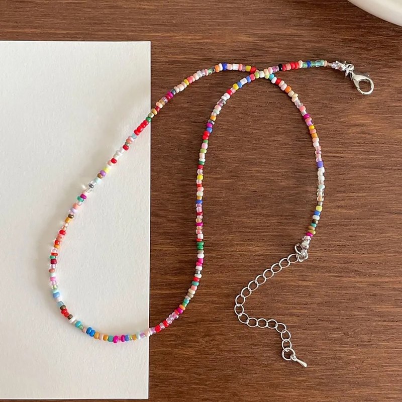 夏日鲜艳串珠项链 Summer beads necklace - 项链 - 压克力 多色