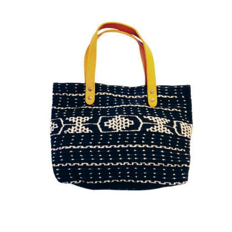 Lamb leather ikat bag　Black - 手提包/手提袋 - 棉．麻 