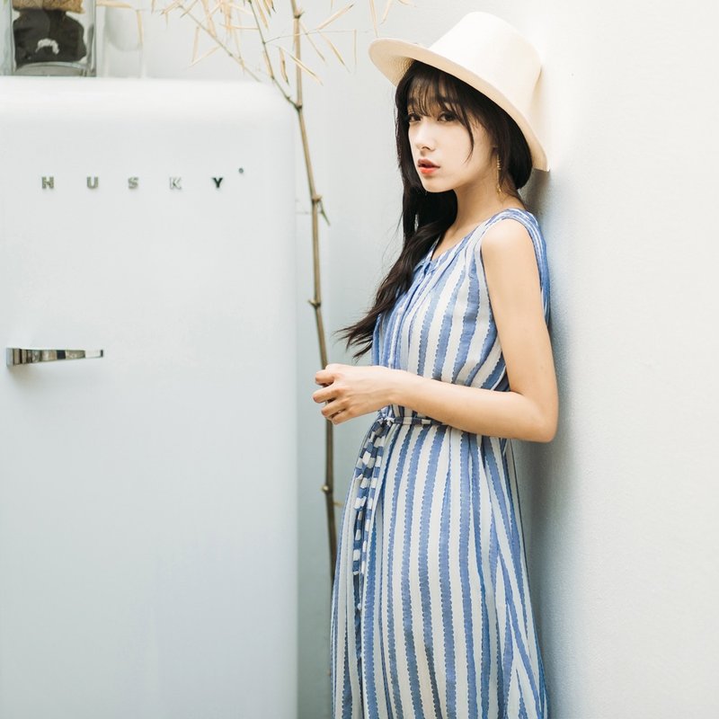 安妮陈2017夏装新款女士无袖条纹系带连身裙洋装 - 洋装/连衣裙 - 聚酯纤维 蓝色