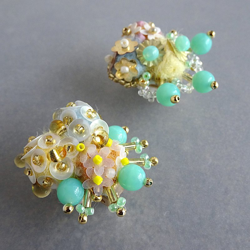 交织耳环 [耳夹] - 耳环/耳夹 - 半宝石 绿色