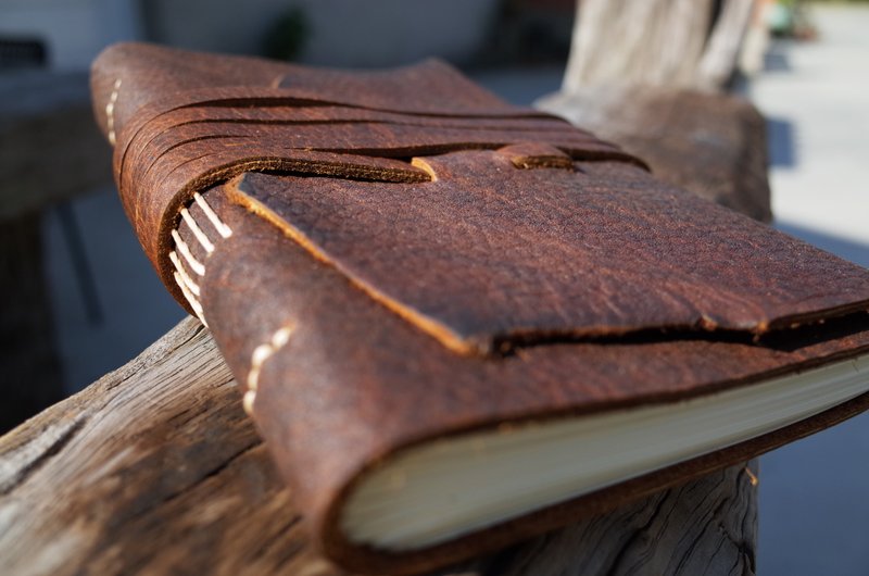 【随身珍藏版】线装皮革手工书。手帐。随身笔记本。速写本。N037 - 笔记本/手帐 - 纸 咖啡色