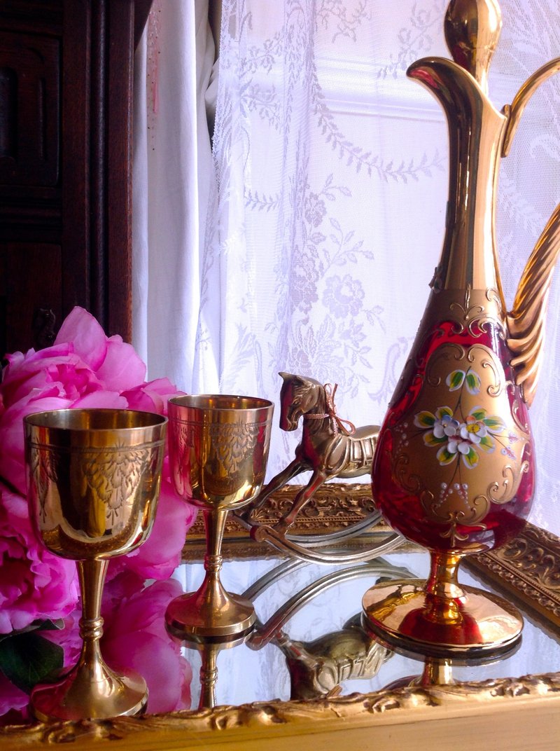 ♥安妮疯古物♥ 英式古铜手工刻花高脚酒杯,水杯, 果汁杯~ 金色酒杯 水杯一对 - 其他 - 其他金属 咖啡色