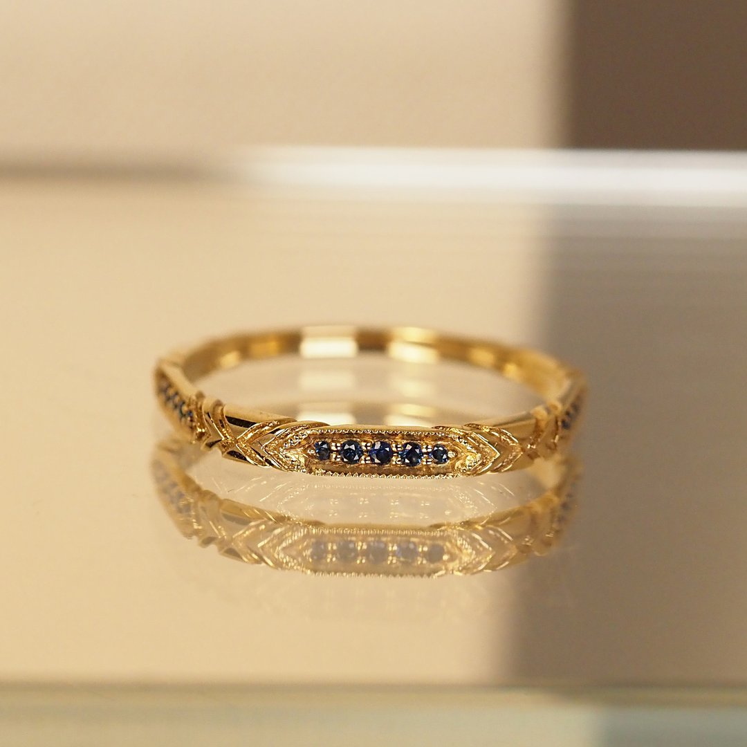 Blue Magic Ring | 蓝宝魔法戒指 | 18K 黄金 - 戒指 - 贵金属 金色