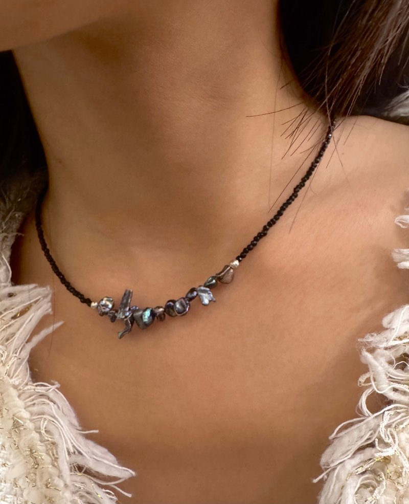 鸢尾花。妖紫 黑珍珠 巴洛克珍珠 珍珠 花瓣 项链 黑尖金石 项链 - 项链 - 珍珠 紫色