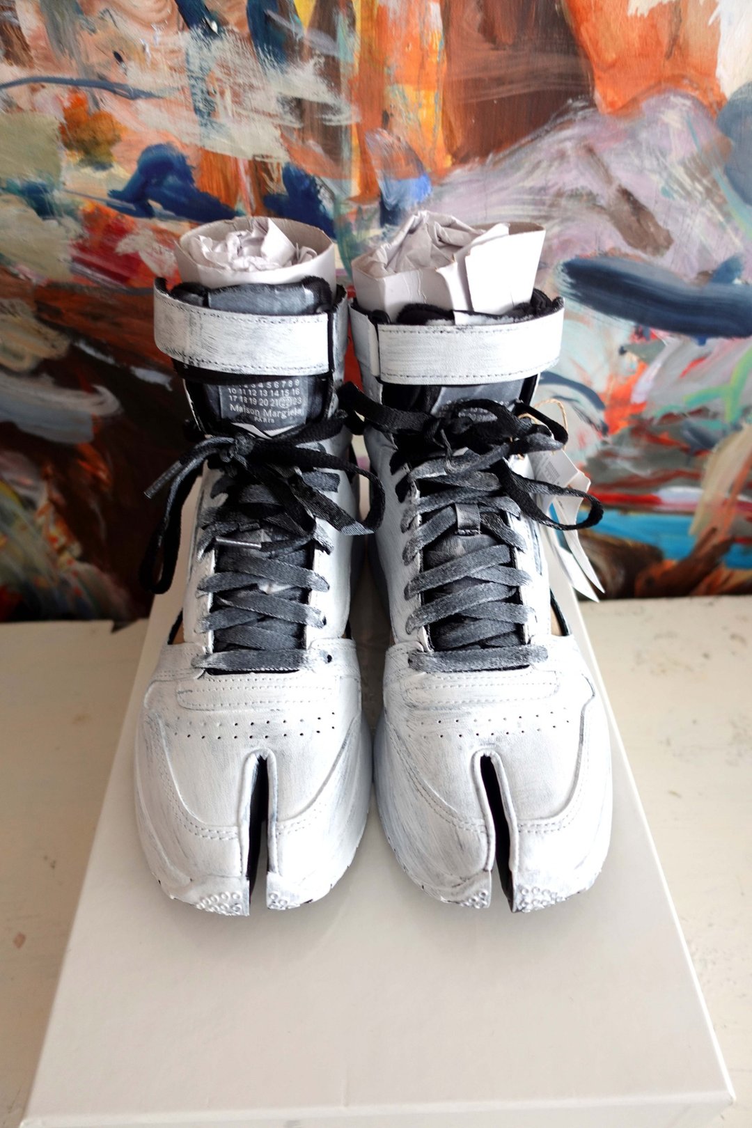 Maison Margiela X REEBOK 白色漆油款TABI夹趾穿窿真皮高筒球鞋 - 男款靴子 - 其他金属 白色