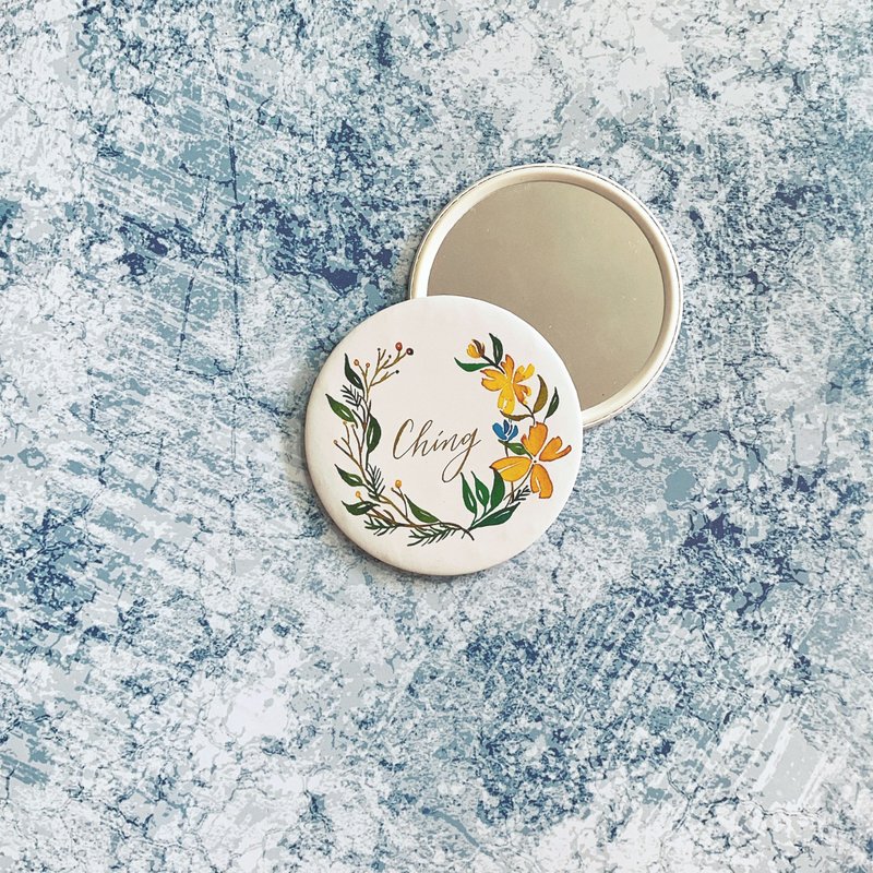 Mstandforc 黄花圈 小圆镜 连布袋套装 随身镜 烫金刻名 定制化 - 彩妆刷具/镜子/梳子 - 其他金属 多色