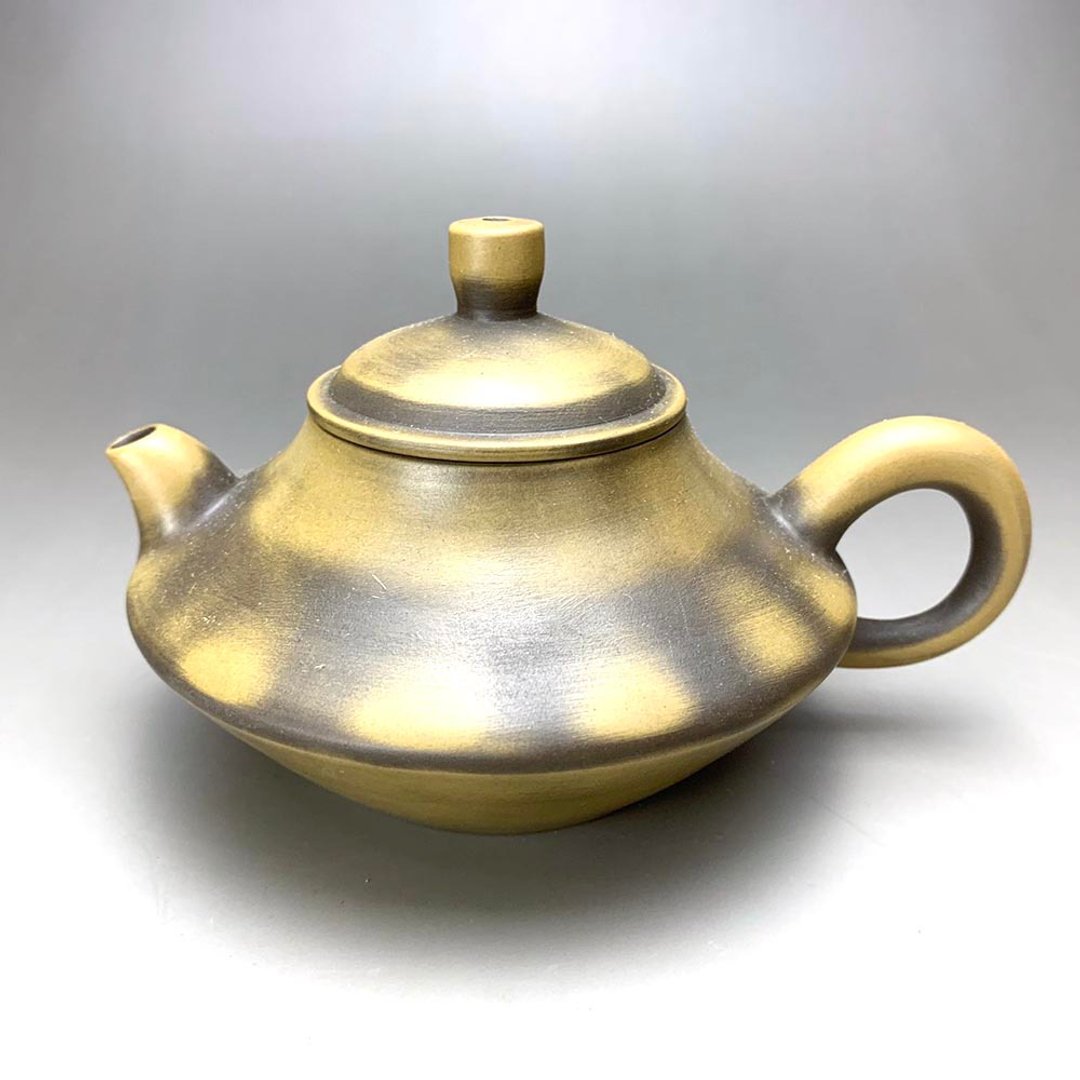 台湾【段泥窑变】现代(飞碟)窑变壶 - 茶具/茶杯 - 陶 卡其色