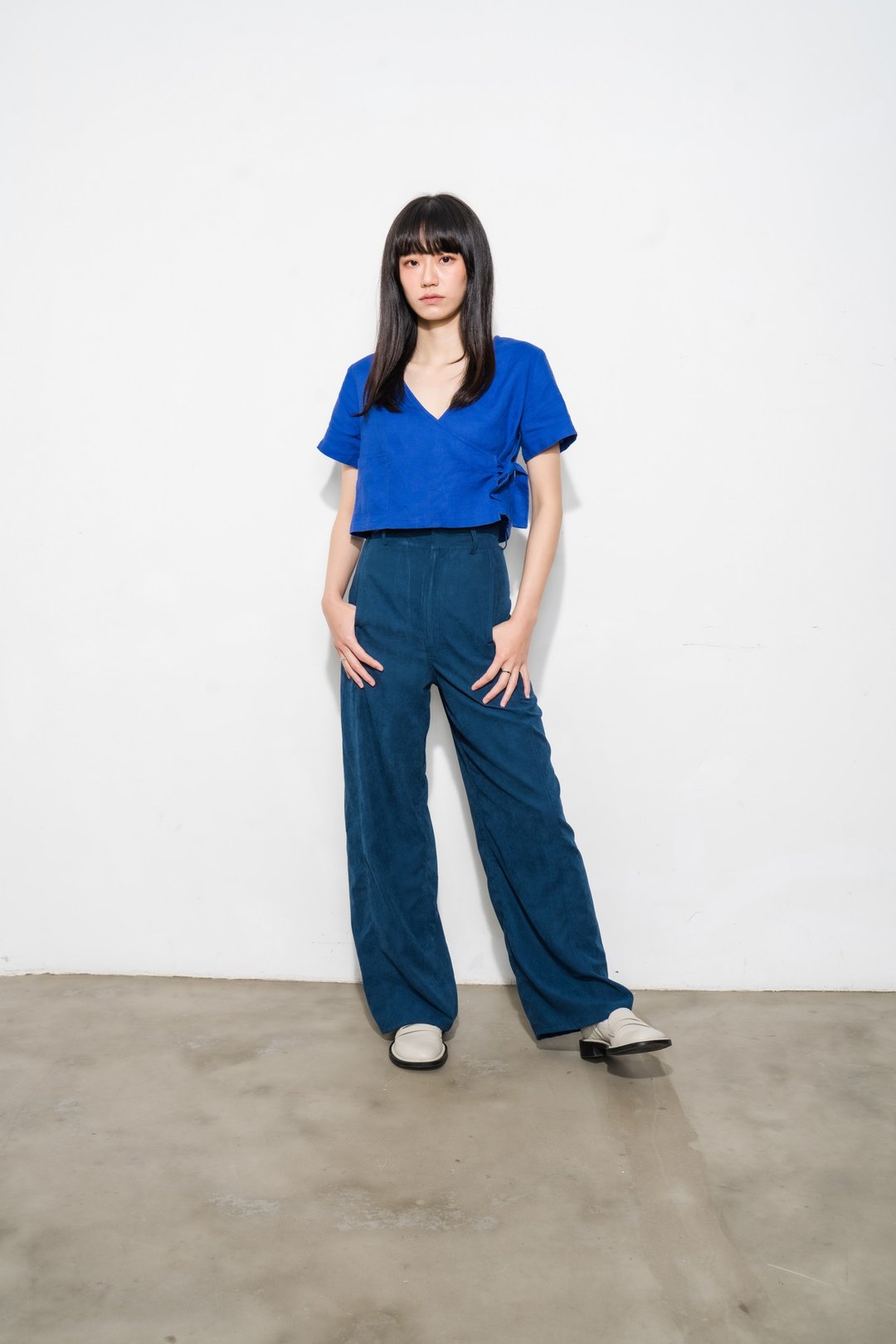 直筒裤 Straight Trousers - 女装长裤 - 其他材质 蓝色