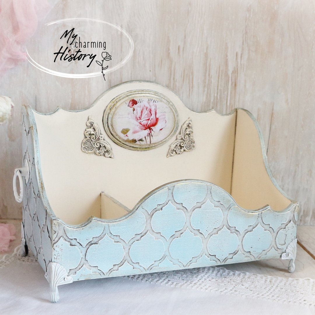 Hand painted makeup box Aesthetic room decor Table decor Unique gift - 收纳用品 - 木头 蓝色